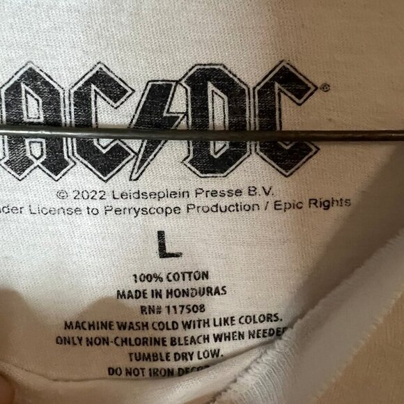 A/C Mens Band Tshirt - Picture 3 of 3